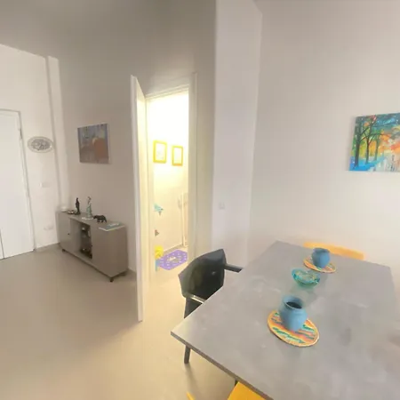 Apartment Anfiteatro House